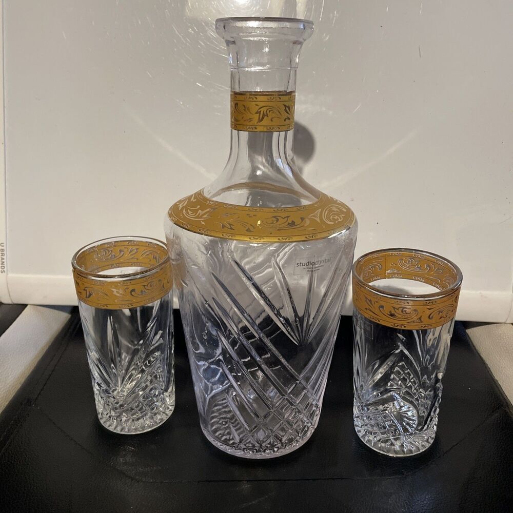 Vintage Studio Crystal By Studio Silversmiths Barware 3 peice Set‎